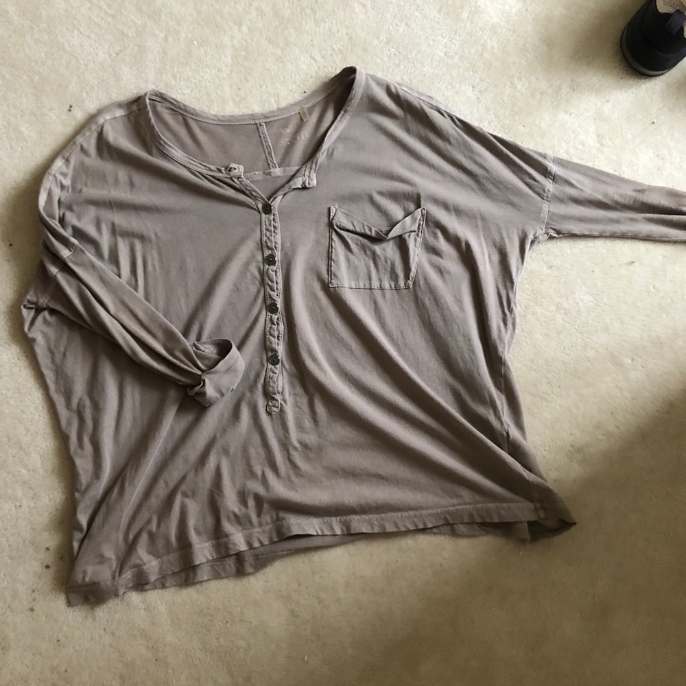green flowy top